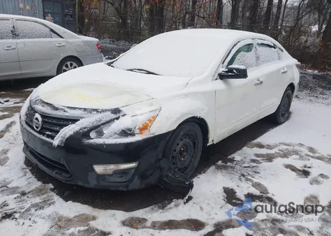 2015 Nissan Altima 2.5 S из США, поврежденный, VIN 1N4AL3AP4FN306922